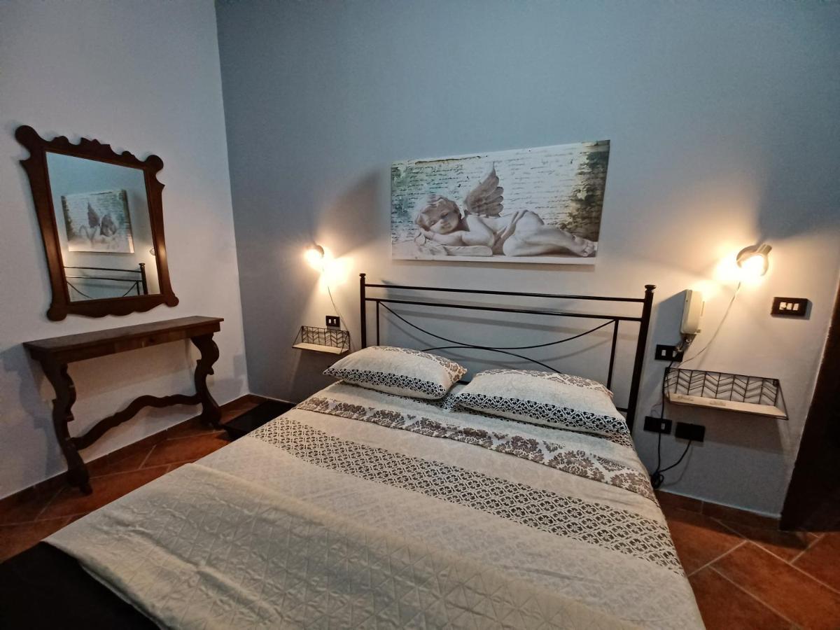 Casa Di Roberta Hotel Lecce Bagian luar foto